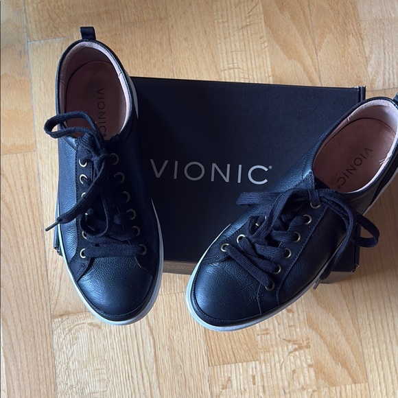 Vionic Shoes - Vionic Black Sneakers